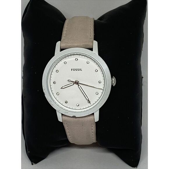 Fossil Neely ES4399 Women's Pink Leather Analog White Dial Quartz Watch XR582 - Picture 1 of 12